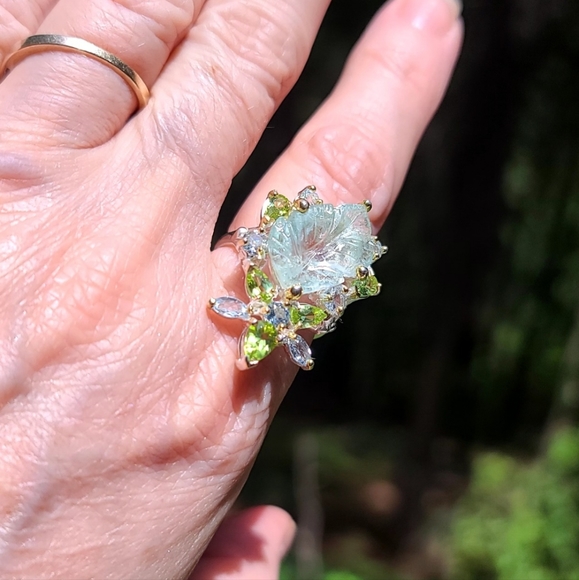 ✨️HOST PICK! RARE Leaf cut Aquamarine 22k Peridot & Topaz finger cuff sz8.25✨️ - Picture 5 of 11